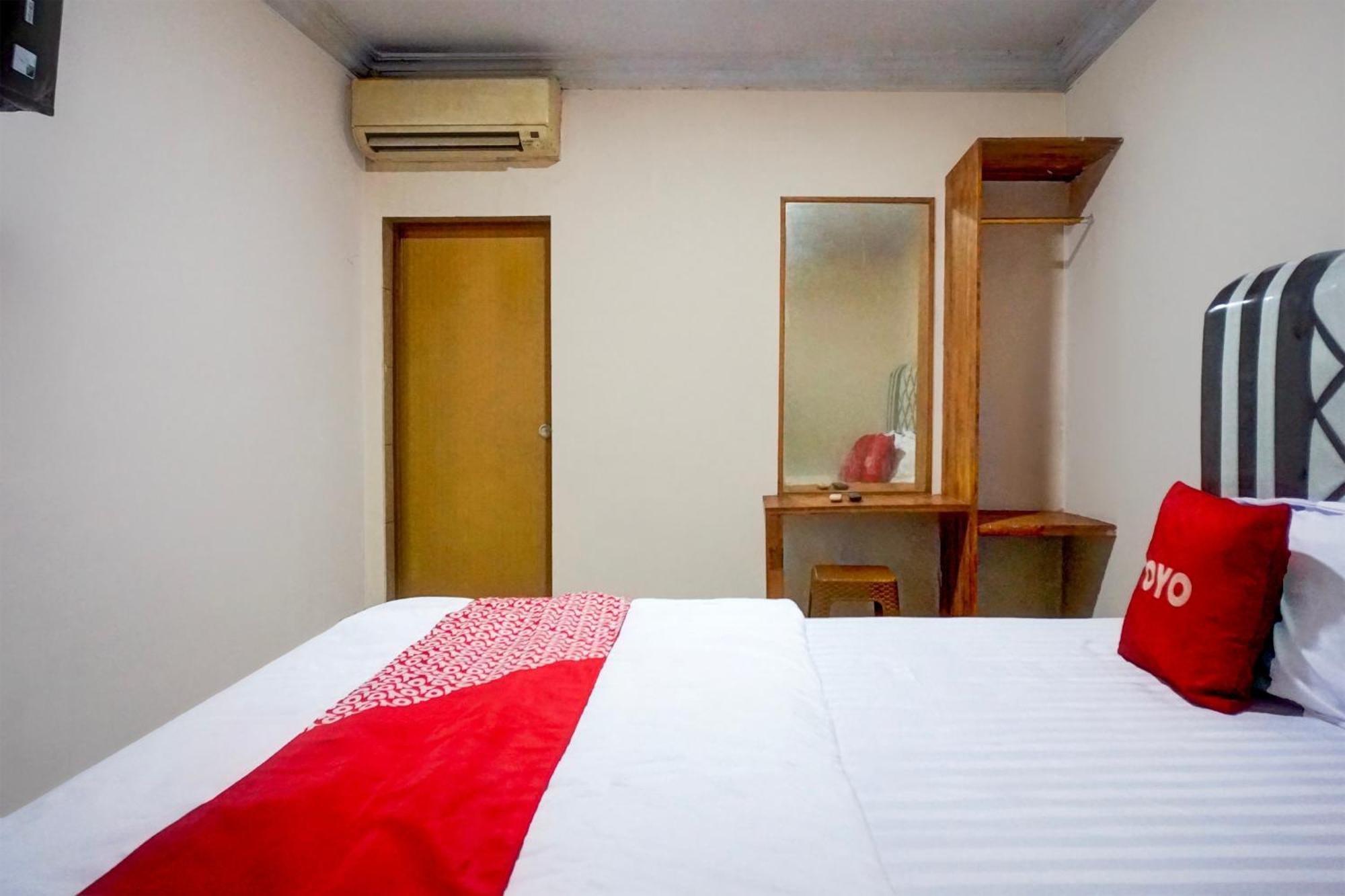 Hotel O Medan City Center Near Plaza Medan Fair Esterno foto