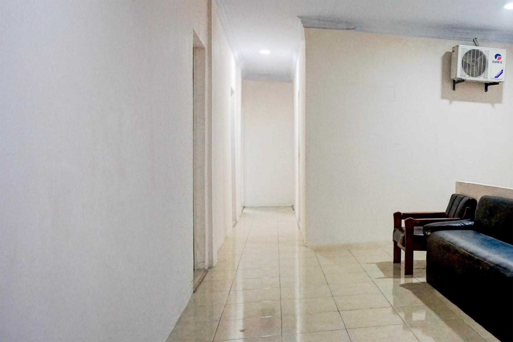 Hotel O Medan City Center Near Plaza Medan Fair Esterno foto