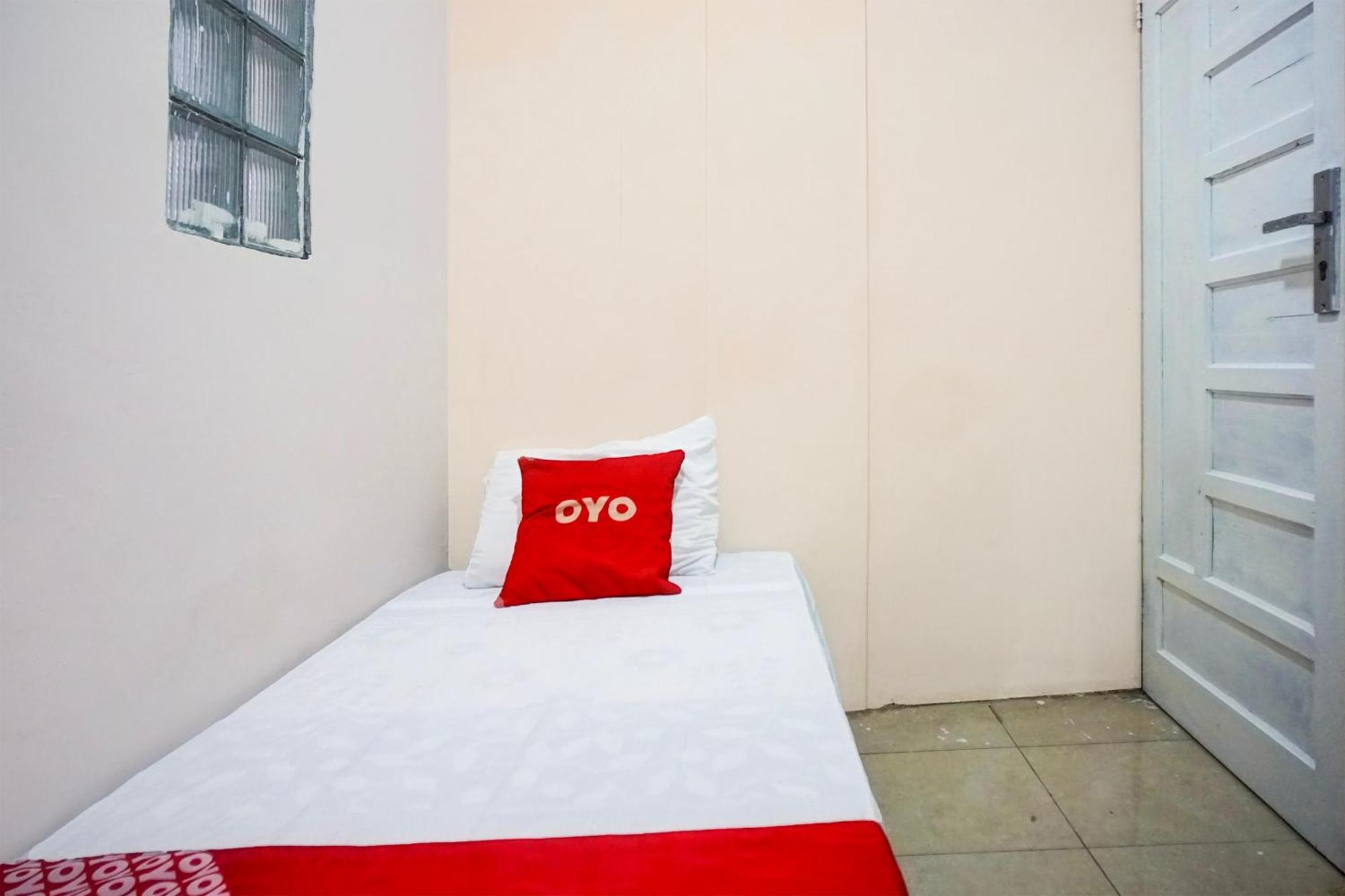 Hotel O Medan City Center Near Plaza Medan Fair Esterno foto